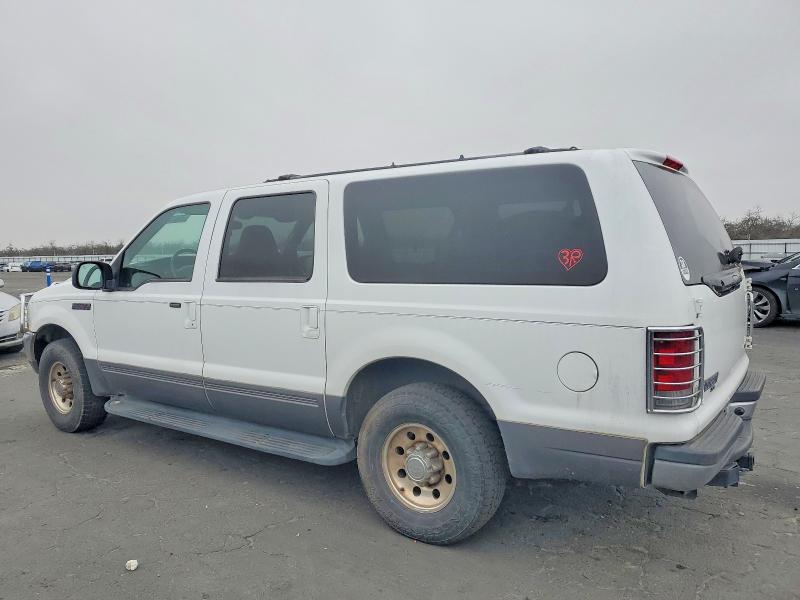 Photo 2 from auction – 2002 FORD EXCURSION with VIN 1FMNU40L42EA67326