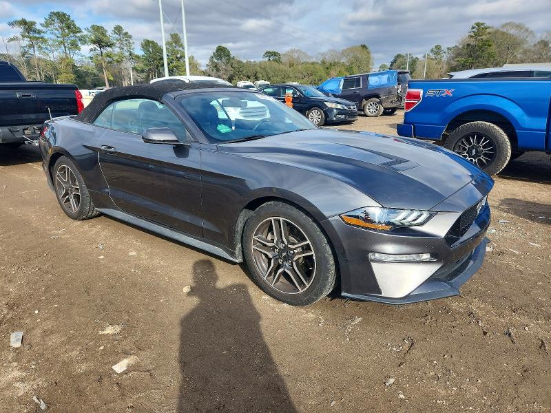 Photo 4 from auction – 2018 FORD MUSTANG with VIN 1FATP8UH9J5133227