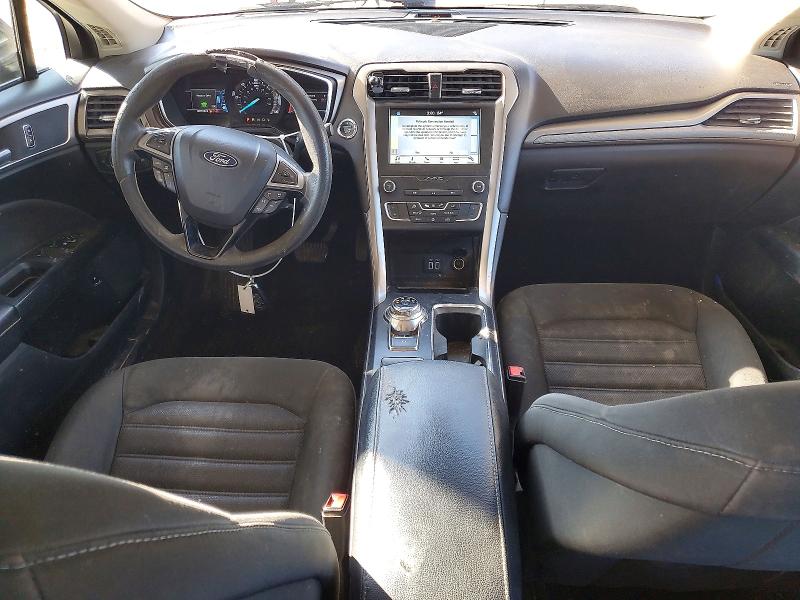 Photo 8 from auction – 2019 FORD FUSION with VIN 3FA6P0LU4KR110434