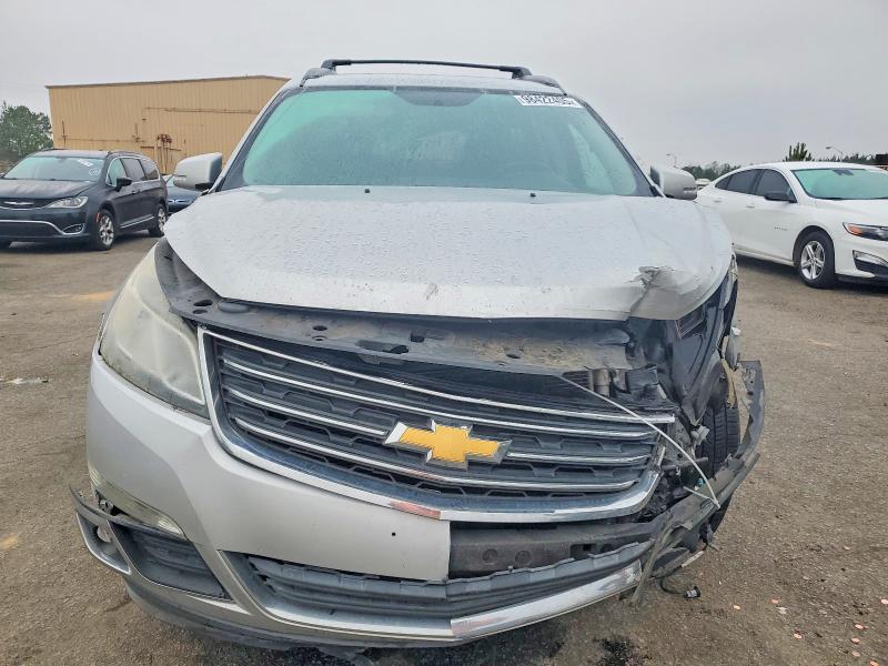 صورة رقم 5 من المزاد - 2017 CHEVROLET TRAVERSE مع VIN 1GNKRGKD2HJ201483