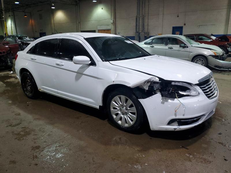 Photo 4 from auction – 2014 CHRYSLER 200 with VIN 1C3CCBAB2EN208248