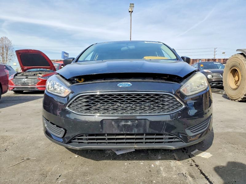 Photo 5 from auction – 2015 FORD FOCUS S with VIN 1FADP3E29FL380316