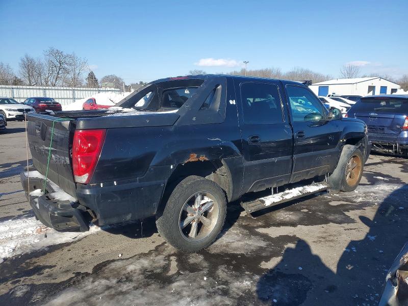 Photo 3 from auction – 2002 CHEVROLET AVALANCHE with VIN 3GNEK13T32G281728