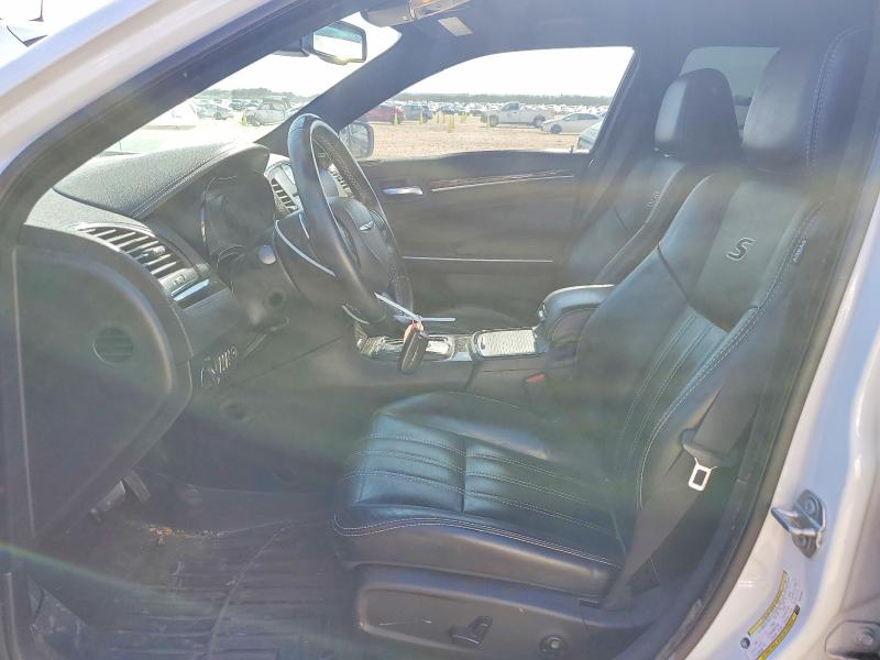Photo 7 from auction – 2019 CHRYSLER 300 with VIN 2C3CCABG2KH533636