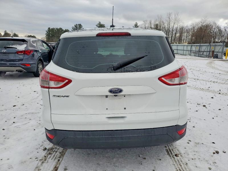 Photo 6 from auction – 2016 FORD ESCAPE S with VIN 1FMCU0F70GUA85958