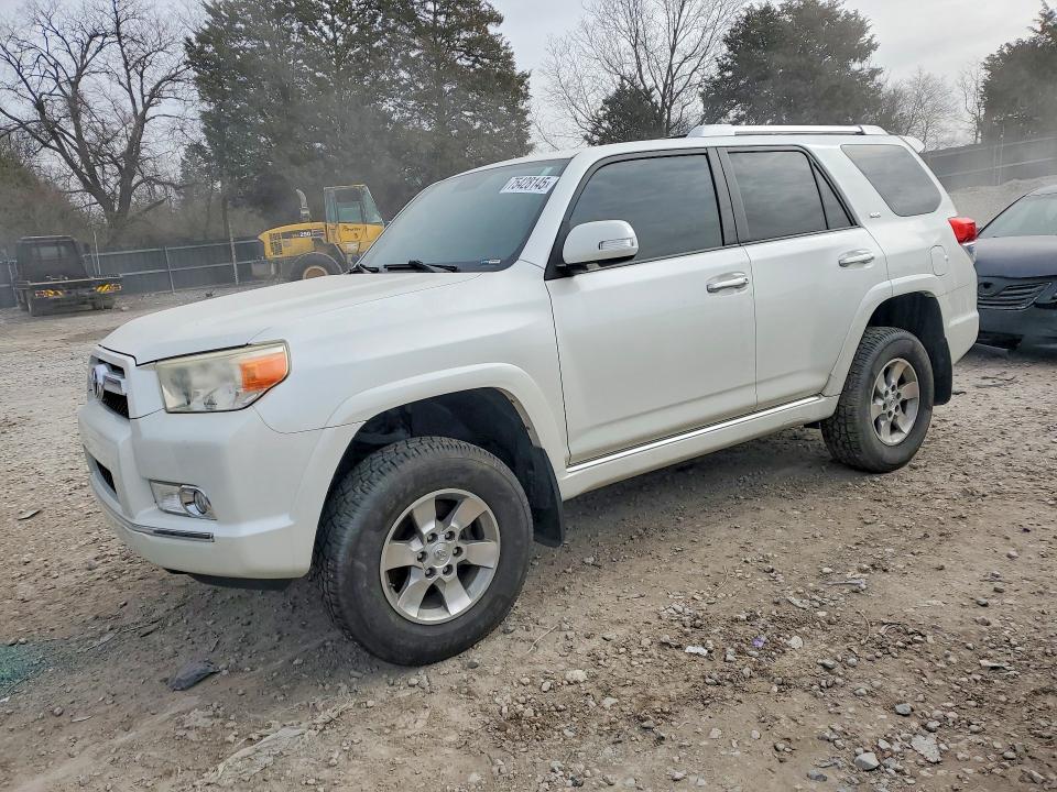 TOYOTA 4RUNNER SR 2011 with VIN JTEBU5JR3B5039495 - Photo from auction