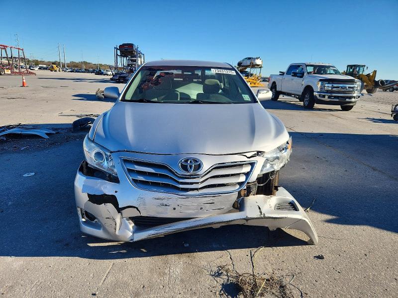 Photo 5 from auction – 2011 TOYOTA CAMRY with VIN 4T4BF3EK8BR185060
