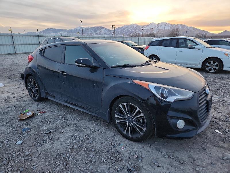 Photo 4 from auction – 2016 HYUNDAI VELOSTER with VIN KMHTC6AE5GU285374
