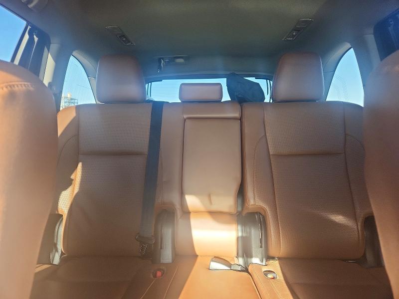 Photo 10 from auction – 2019 TOYOTA HIGHLANDER with VIN 5TDYZRFH1KS289495