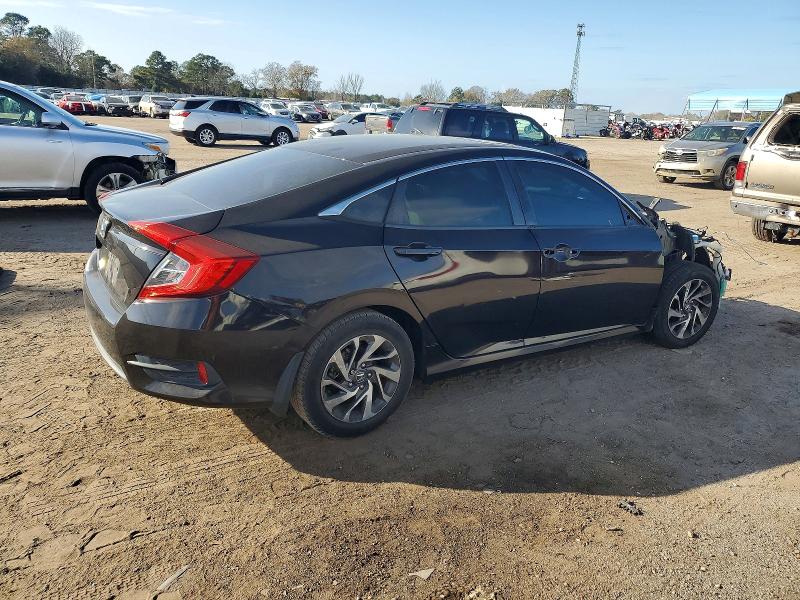 Photo 3 from auction – 2016 HONDA CIVIC EX with VIN 19XFC2F75GE058950