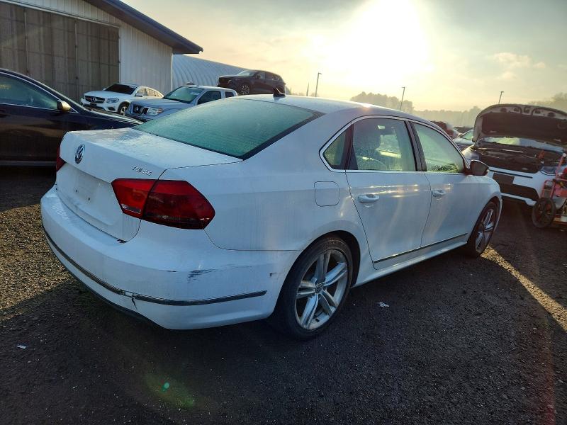 Photo 3 from auction – 2015 VOLKSWAGEN PASSAT with VIN 1VWBT7A35FC049474