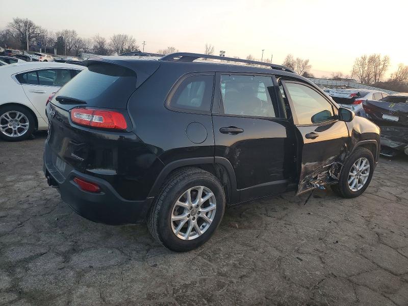 Photo 3 from auction – 2015 JEEP CHEROKEE S with VIN 1C4PJMAB2FW764473