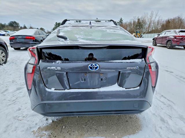 Photo 6 from auction – 2016 TOYOTA PRIUS with VIN JTDKARFU7G3021988