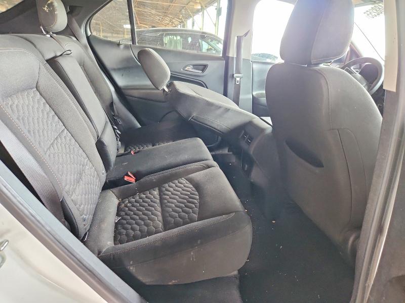 Photo 11 from auction – 2018 CHEVROLET EQUINOX with VIN 2GNAXJEV1J6165937