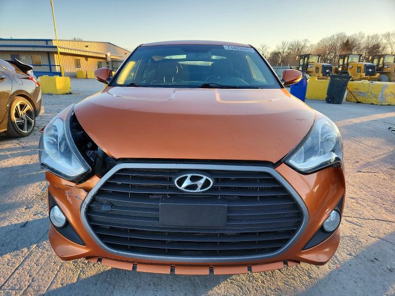 Photo 5 from auction – 2016 HYUNDAI VELOSTER with VIN KMHTC6AE9GU297947