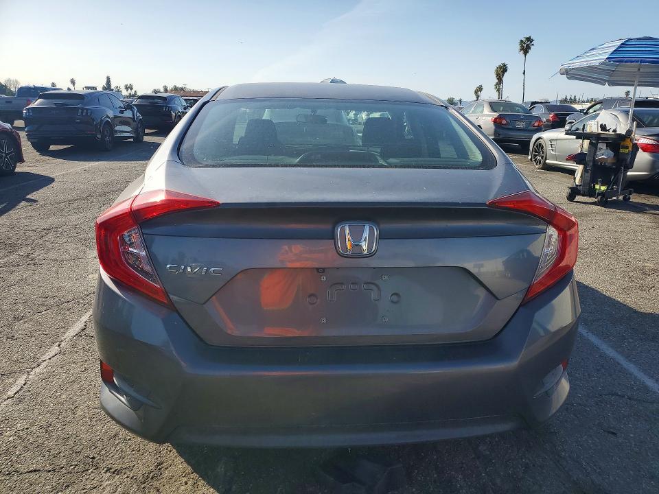 Foto 6 de la subasta – 2016 HONDA CIVIC EX con VIN 2HGFC2F78GH565346