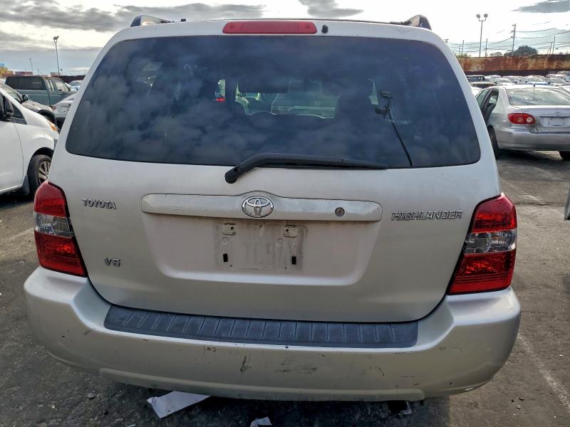 Photo 6 from auction – 2004 TOYOTA HIGHLANDER with VIN JTEDP21A340017571
