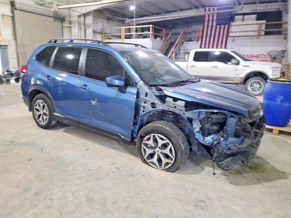 Photo 4 from auction – 2023 SUBARU FORESTER P with VIN JF2SKAEC7PH459499