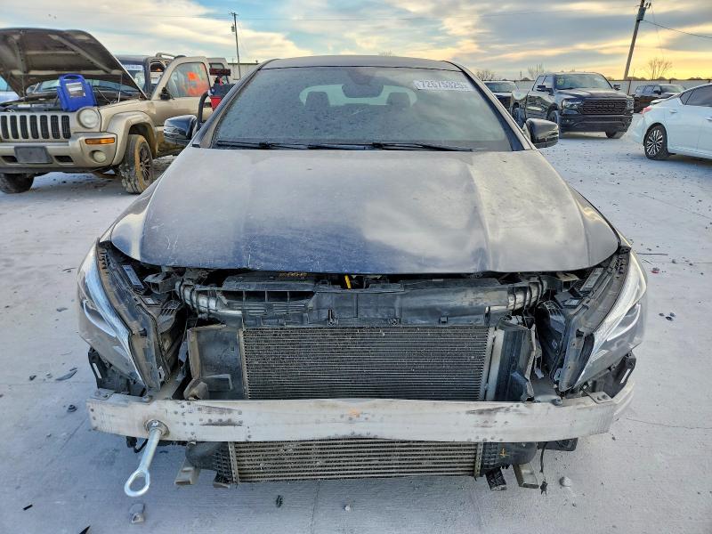 Photo 5 from auction – 2018 MERCEDES-BENZ CLA with VIN WDDSJ4EB5JN604290