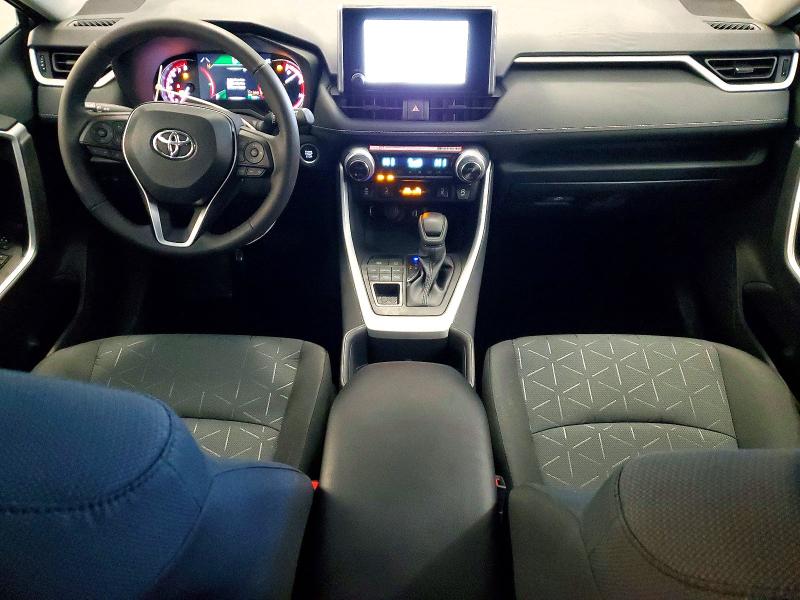 Photo 8 from auction – 2025 TOYOTA RAV4 XLE with VIN 2T3P1RFV5SW596546