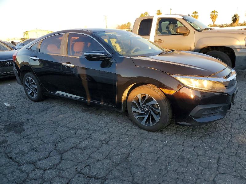 Photo 4 from auction – 2016 HONDA CIVIC with VIN 19XFC2F53GE245635