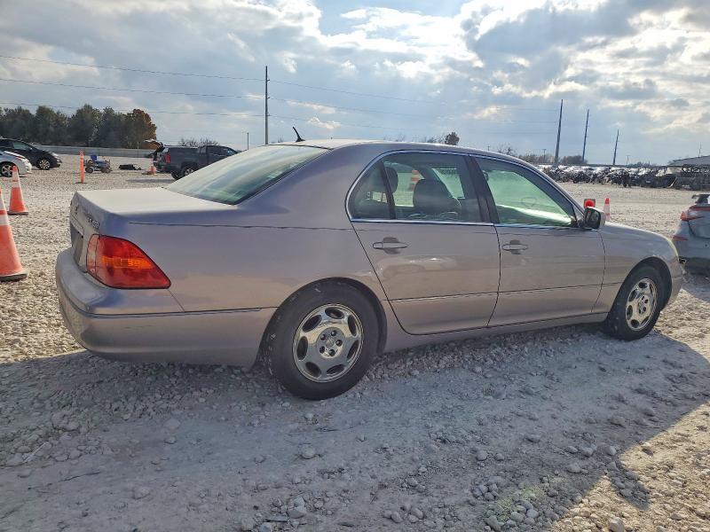 Photo 3 from auction – 2001 LEXUS LS with VIN JTHBN30F810026023