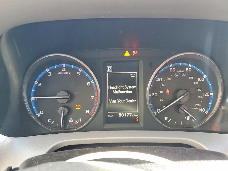 Photo 9 from auction – 2018 TOYOTA RAV4 ADVEN with VIN 2T3RFREV2JW840020
