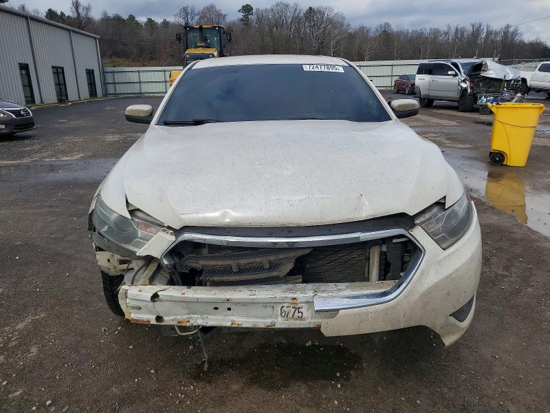 Photo 5 from auction – 2013 FORD TAURUS SEL with VIN 1FAHP2E87DG214480