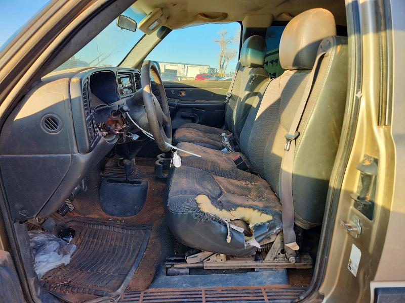 Photo 7 from auction – 2005 CHEVROLET SILVERADO with VIN 1GCHK29U15E255104