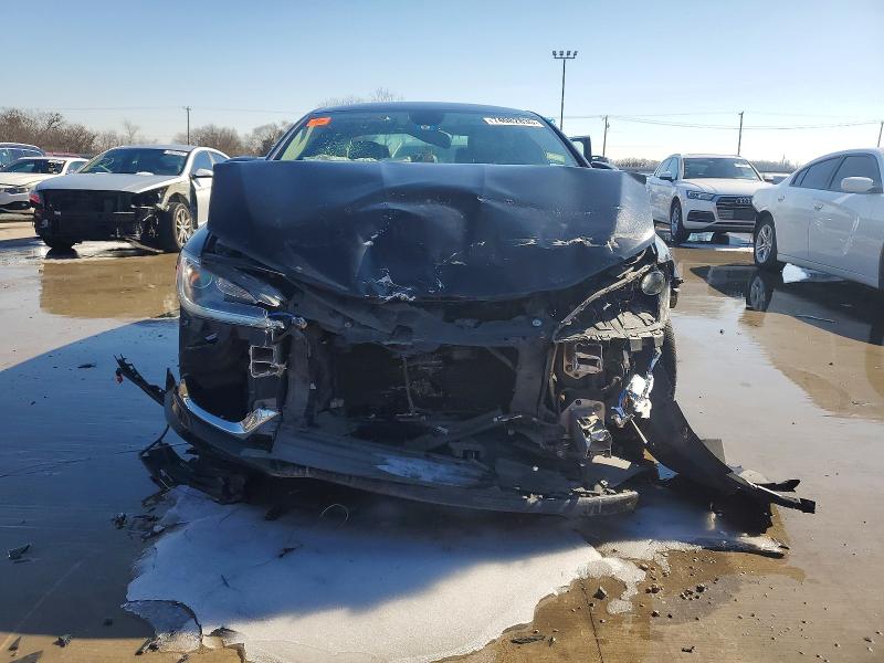 Photo 5 from auction – 2016 CHRYSLER 200 with VIN 1C3CCCAB1GN152151