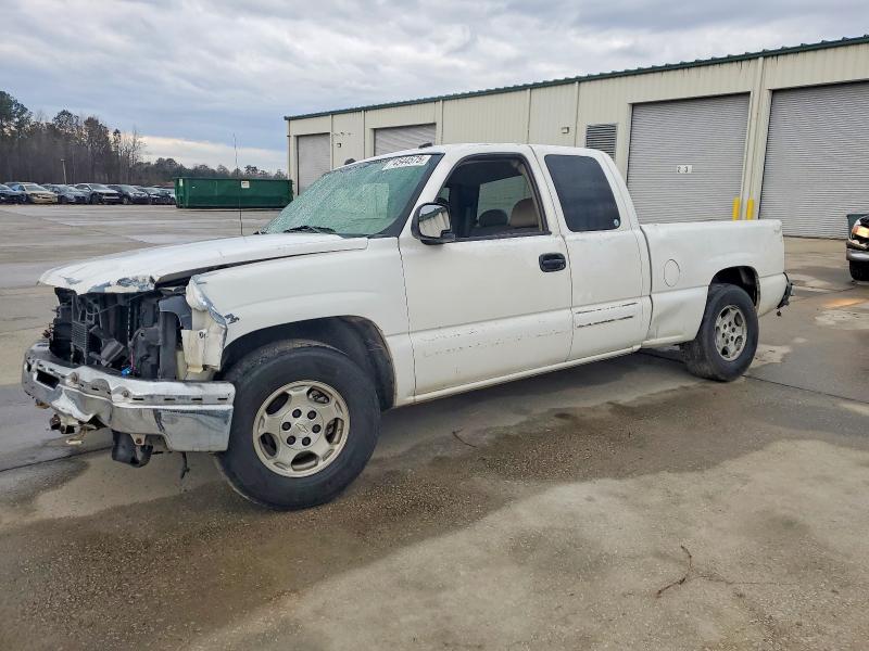 CHEVROLET SILVERADO 2004 with VIN 2GCEC19TX41191047 - Photo from auction