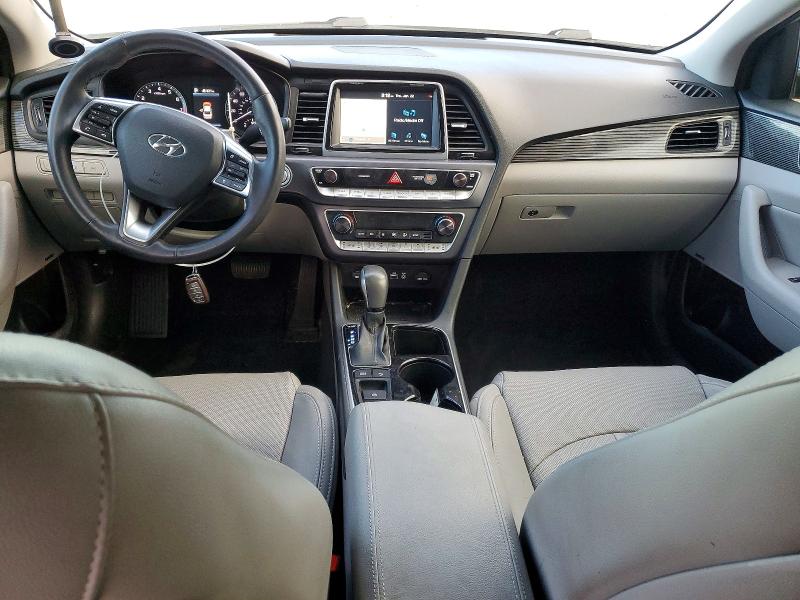 Photo 8 from auction – 2018 HYUNDAI SONATA with VIN 5NPE34AF8JH694609