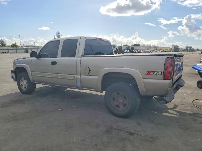 Photo 2 from auction – 2004 CHEVROLET SILVERADO with VIN 1GCEK19T54E256727
