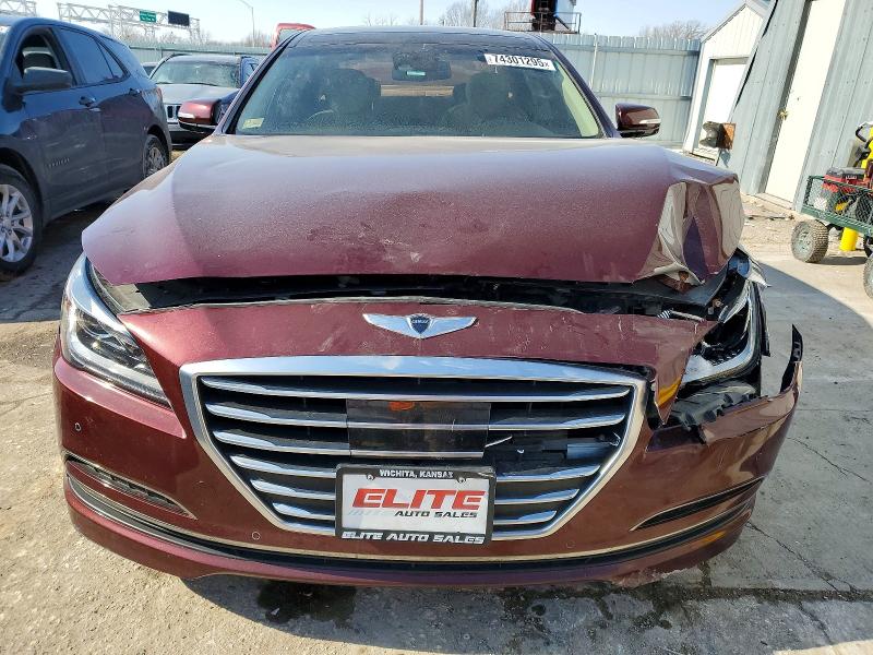 Photo 5 from auction – 2015 HYUNDAI GENESIS with VIN KMHGN4JEXFU089915