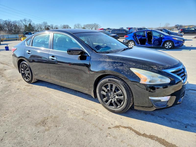 Photo 4 from auction – 2015 NISSAN ALTIMA 2.5 with VIN 1N4AL3AP6FC263731