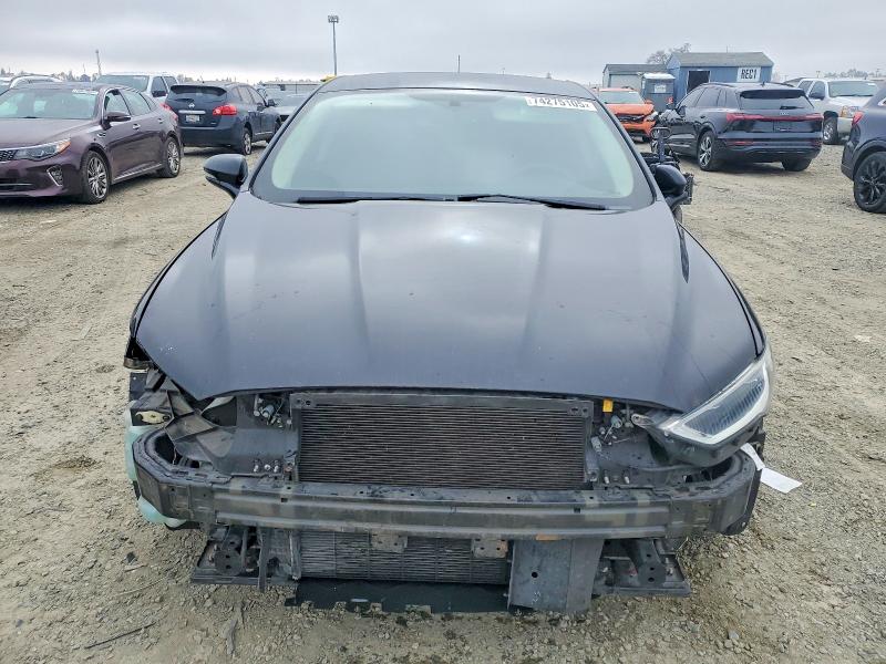 Photo 5 from auction – 2017 FORD FUSION SE with VIN 3FA6P0HD3HR408474