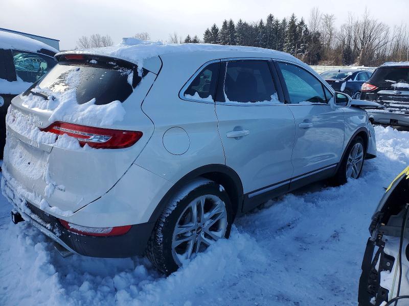 Photo 3 from auction – 2017 LINCOLN MKC RESERV with VIN 5LMTJ3DH3HUL50800