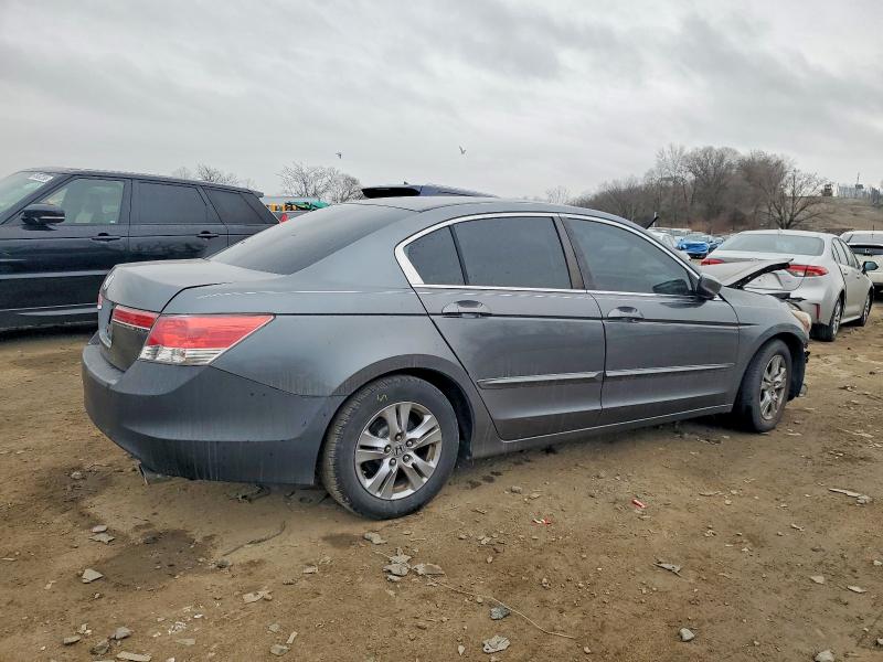 Photo 3 from auction – 2012 HONDA ACCORD with VIN 1HGCP2F68CA224844