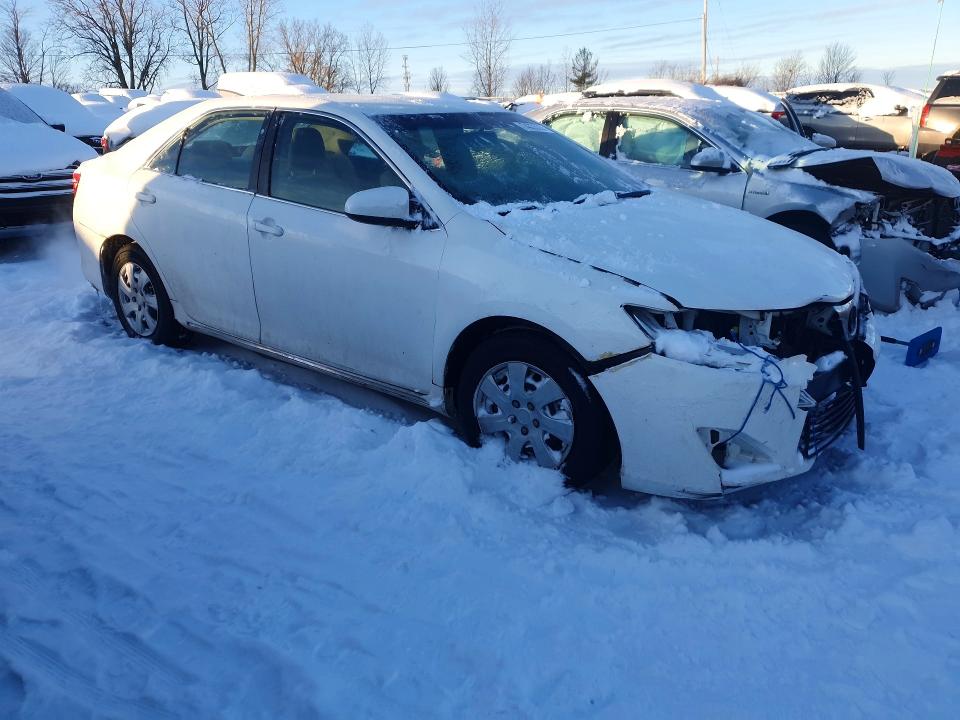 Zdjęcie 4 z aukcji – 2013 TOYOTA CAMRY z VIN 4T1BF1FKXDU299366