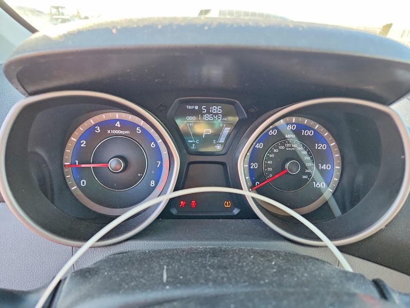 Photo 9 from auction – 2013 HYUNDAI ELANTRA GL with VIN KMHDH4AE2DU952973