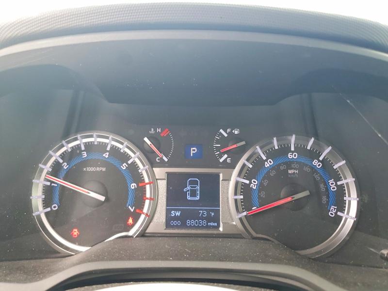 Photo 9 from auction – 2019 TOYOTA 4RUNNER SR with VIN JTEBU5JRXK5675590