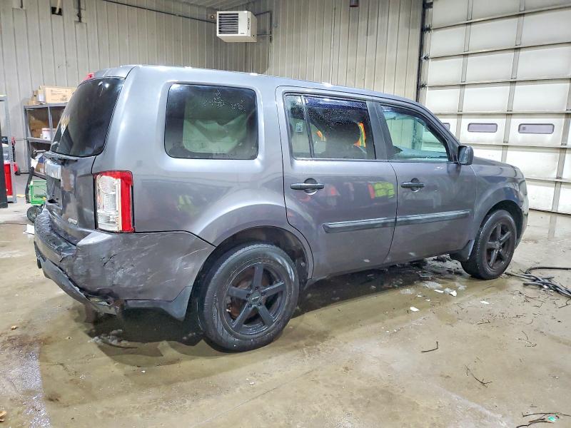 Photo 3 from auction – 2014 HONDA PILOT LX with VIN 5FNYF4H23EB002140