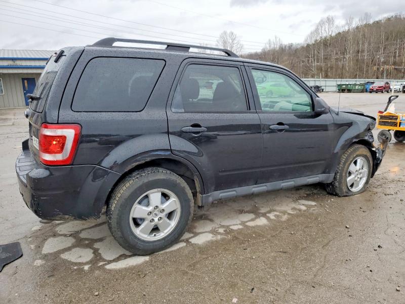 Photo 3 from auction – 2011 FORD ESCAPE with VIN 1FMCU0D75BKC25770
