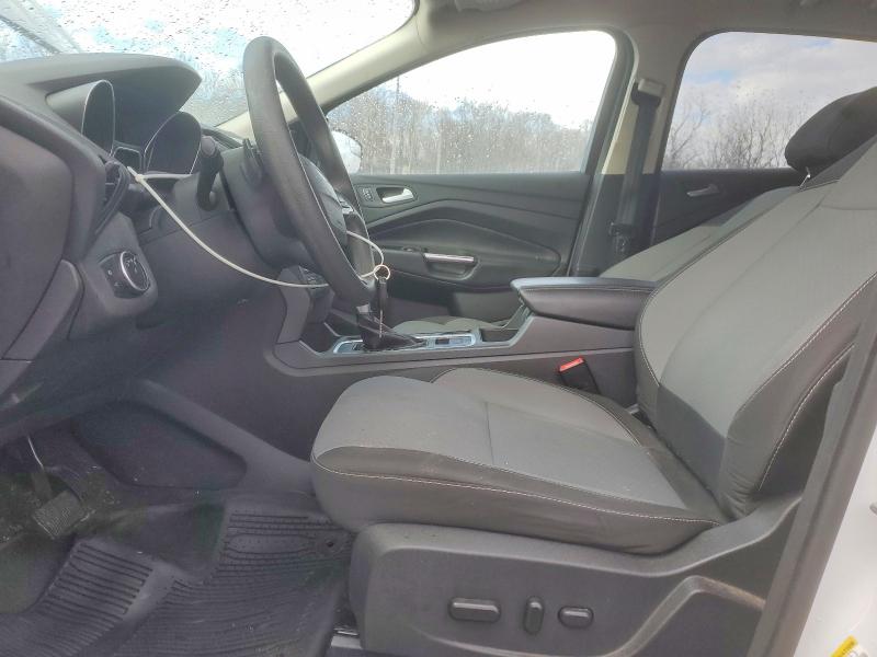 Photo 7 from auction – 2017 FORD ESCAPE SE with VIN 1FMCU9GD7HUB94430