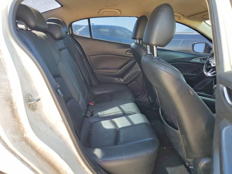Photo 10 from auction – 2018 MAZDA 3 with VIN 3MZBN1V31JM270594