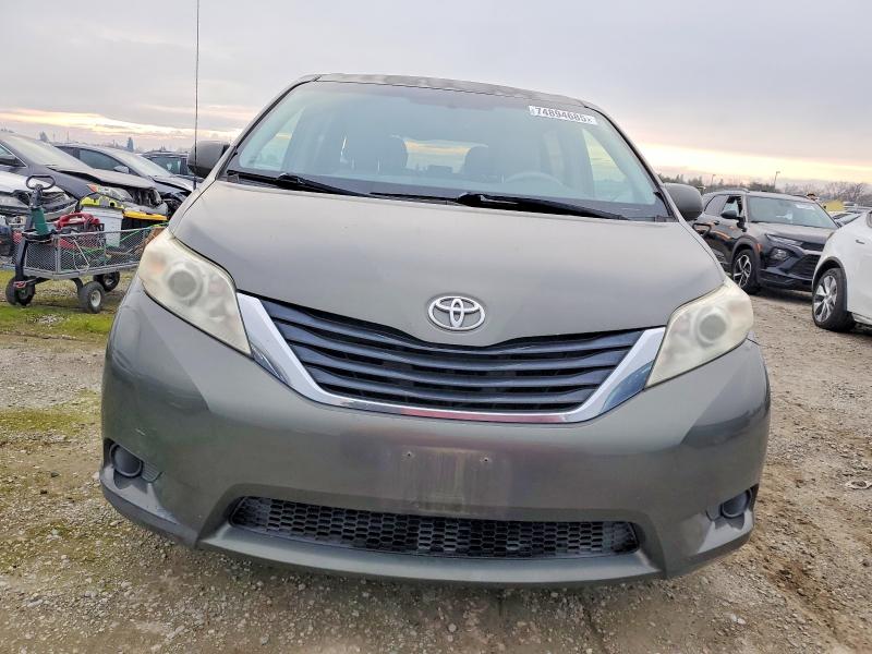 Photo 5 from auction – 2012 TOYOTA SIENNA LE with VIN 5TDKK3DC6CS219121