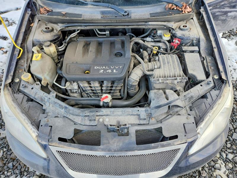Photo 11 from auction – 2011 CHRYSLER 200 LX with VIN 1C3BC4FB0BN600317