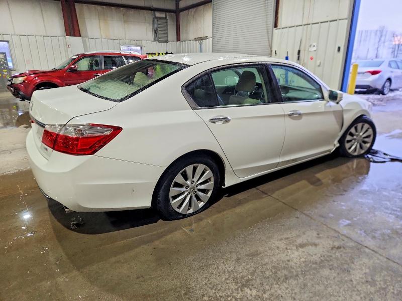 Photo 3 from auction – 2014 HONDA ACCORD with VIN 1HGCR3F8XEA002973