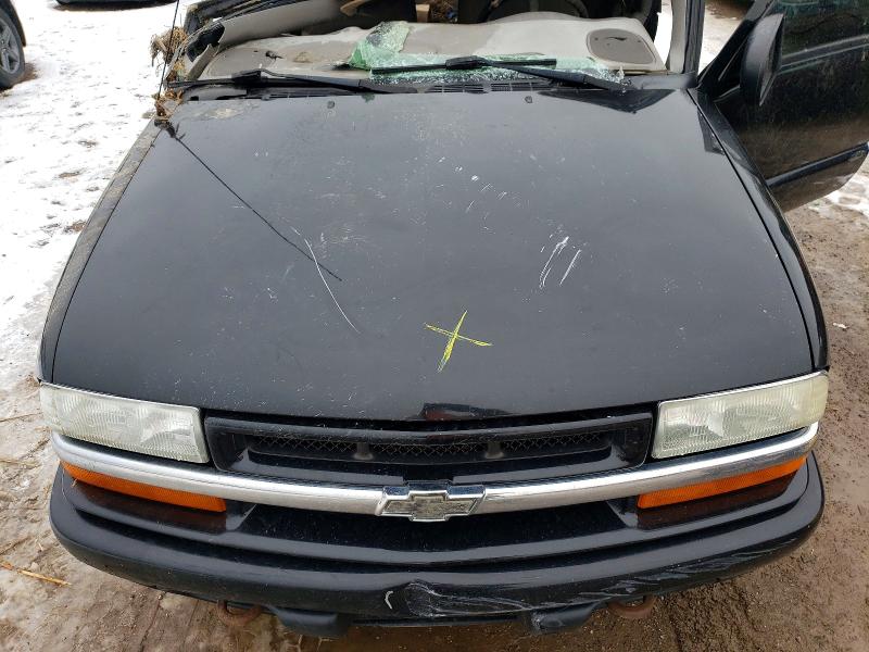 Photo 11 from auction – 2005 CHEVROLET BLAZER with VIN 1GNCT18X85K104721