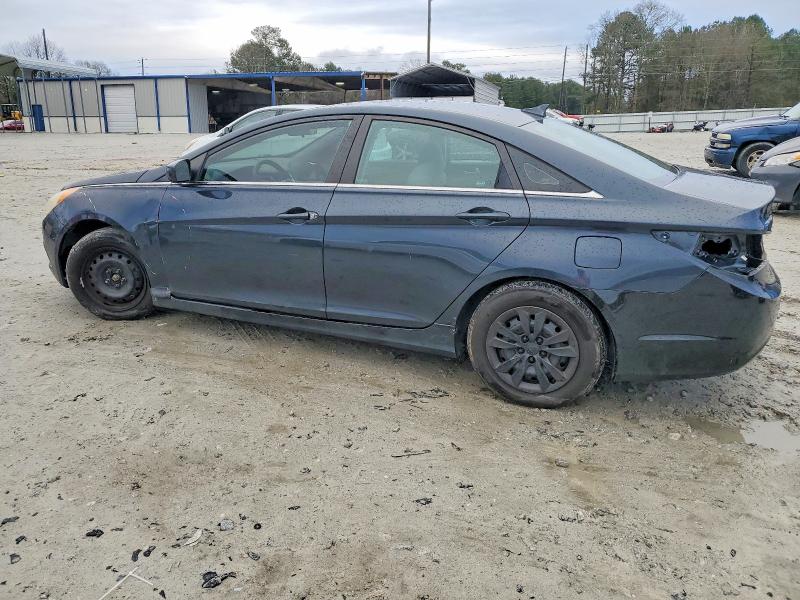 Photo 2 from auction – 2011 HYUNDAI SONATA with VIN 5NPEB4AC6BH102277